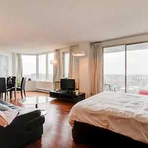 Beautiful Apartment - Gorgeous View Of The City - 7 Minute Walk To Metro - Self Check In Apartment Montreal