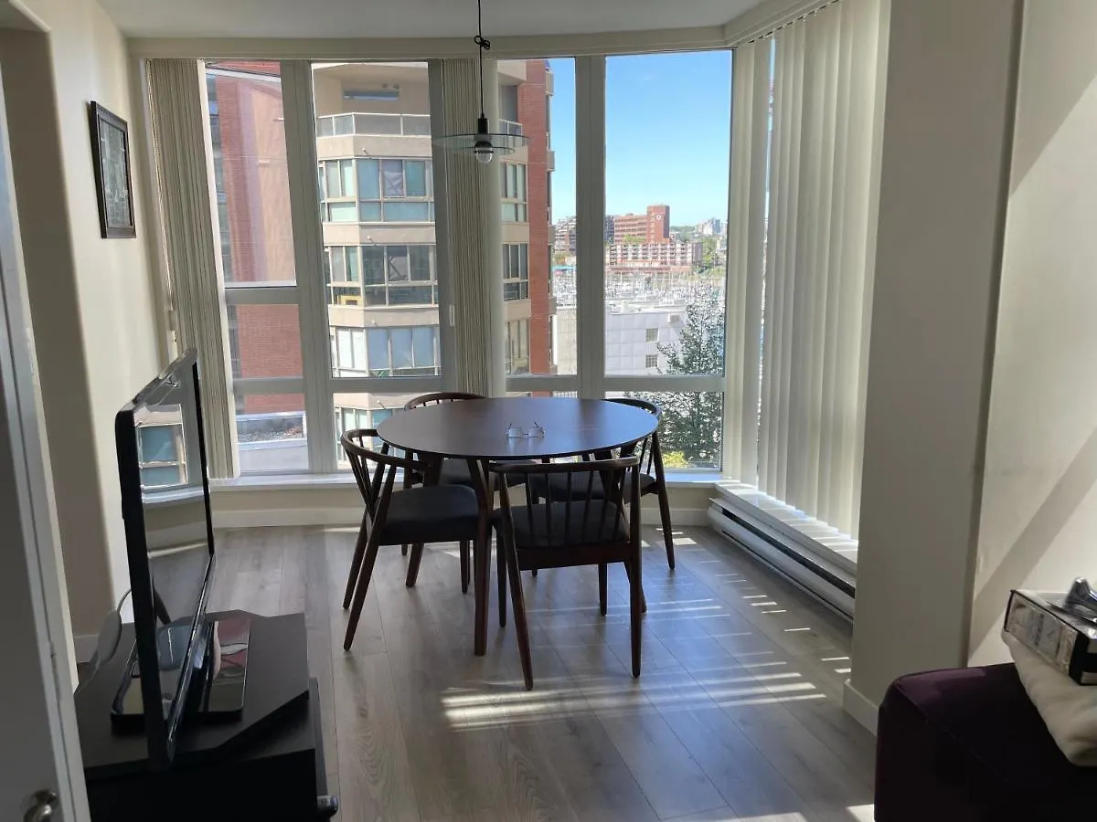 1Bd+Den Condo, With Free Parking In Downtown! Vancouver 0*,